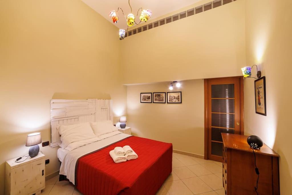 The San Gregorio Armeno Apartment By HouseinНеаполь Экстерьер фото